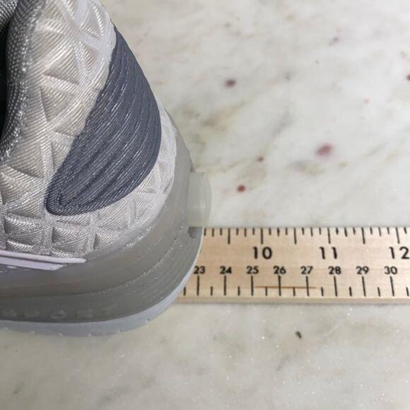 LED Light-Up Roller Skates‎ Kids Sneakers With USB Charging  White Size 35 - Picture 12 of 14